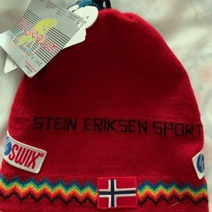 STEIN ERICKSON SWIX Ski cap. NWT. RED.